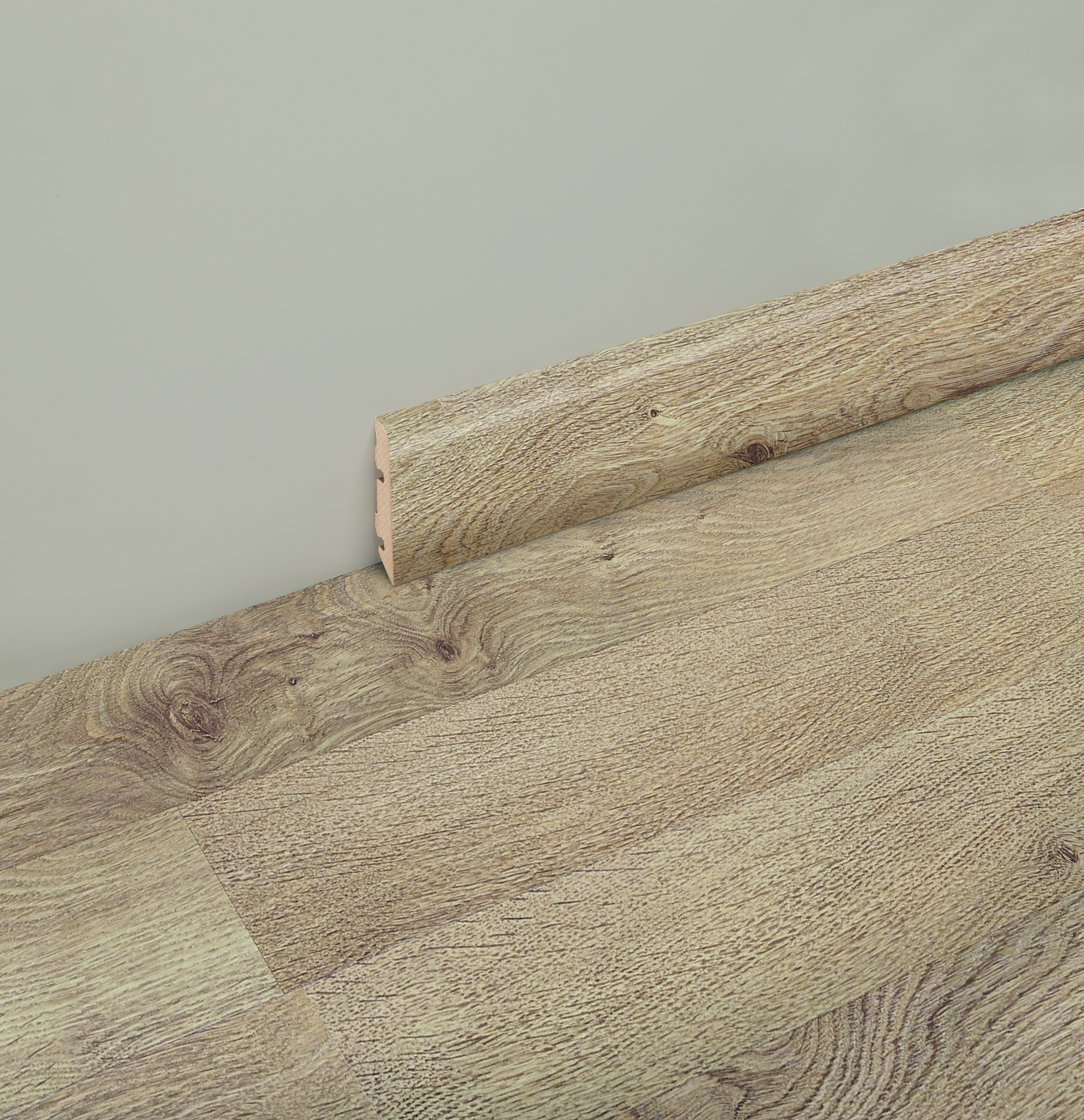 Plinthe 60 Smoked Oak 2,4M Sol haute pression 2400x12x60mm - 9,6M2/