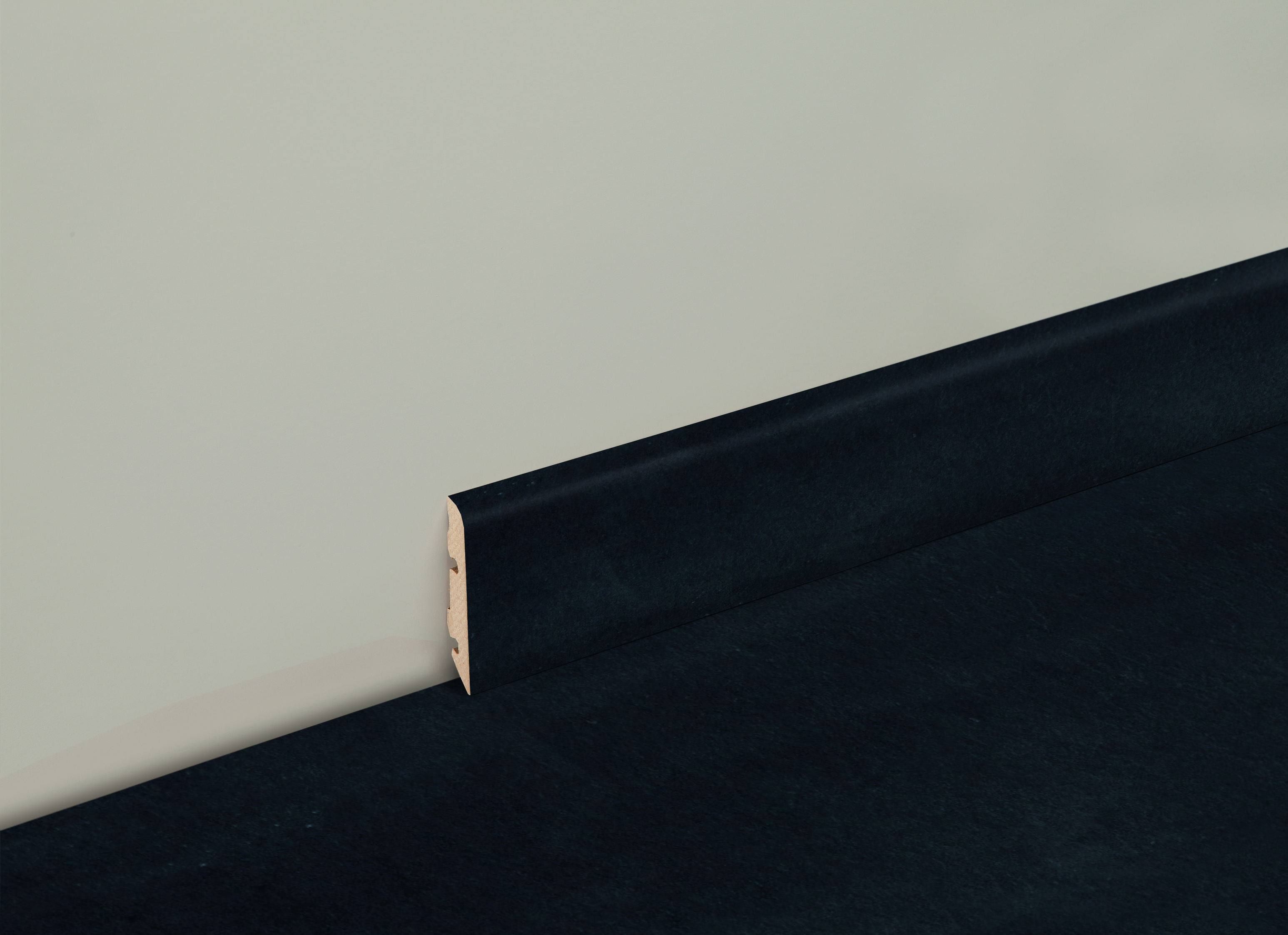 Plinthe 60 Blackstone 2,4M Sol haute pression 2400x12x60mm - 9,6M2/