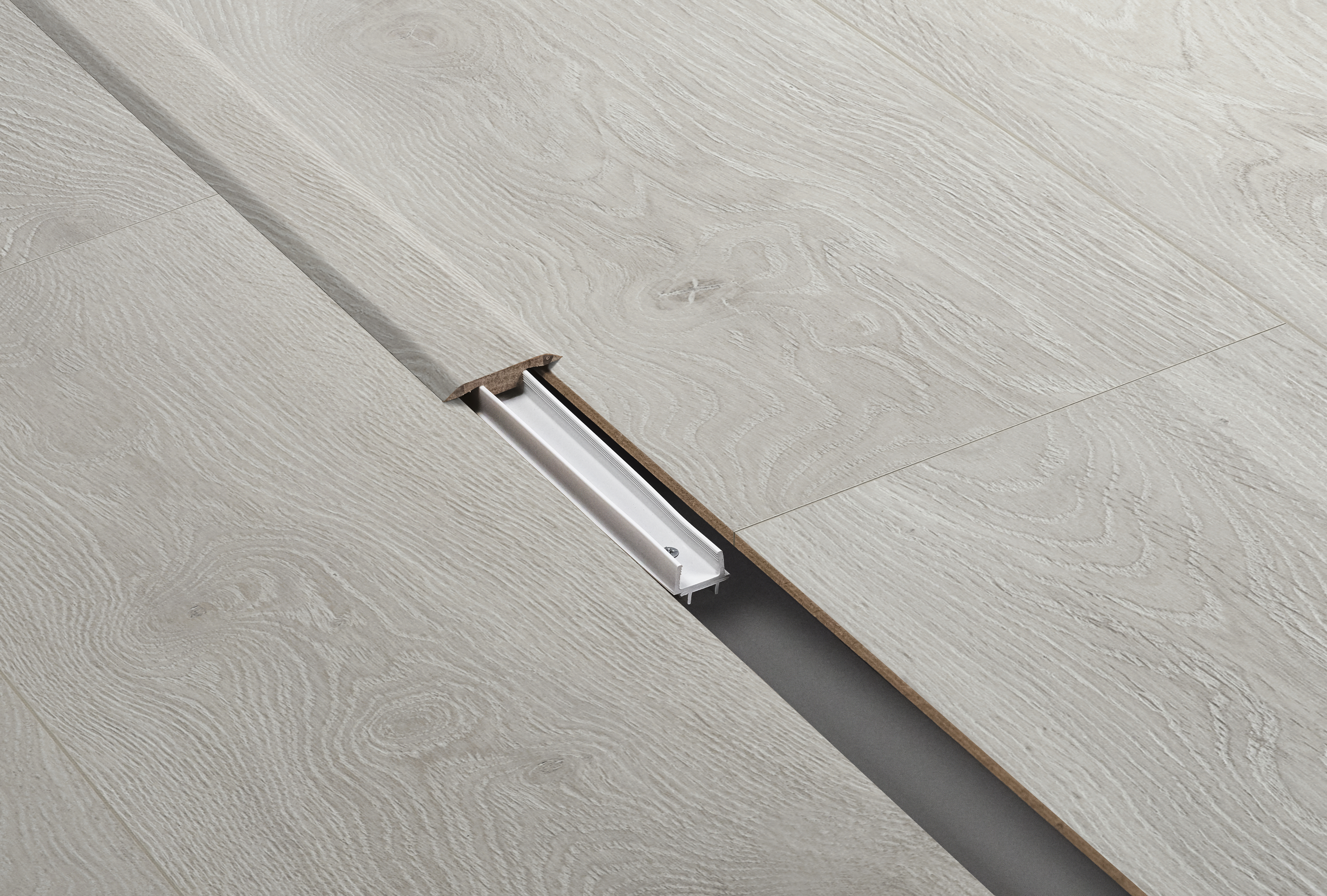 Barre jonction Bloom Silver Grey 1M Pour parquet stratifié 1000x40x8mm